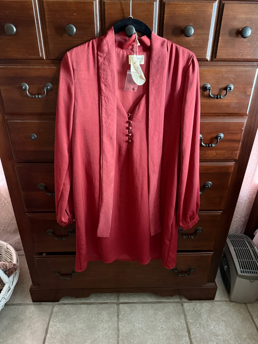 Vintage-Inspired Tie-Neck tunic dress